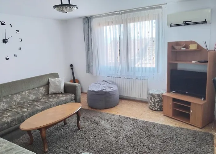 Almir Apartman
